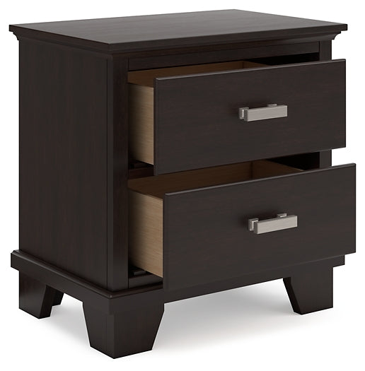 Covetown Full Panel Bed with Mirrored Dresser, Chest and 2 Nightstands